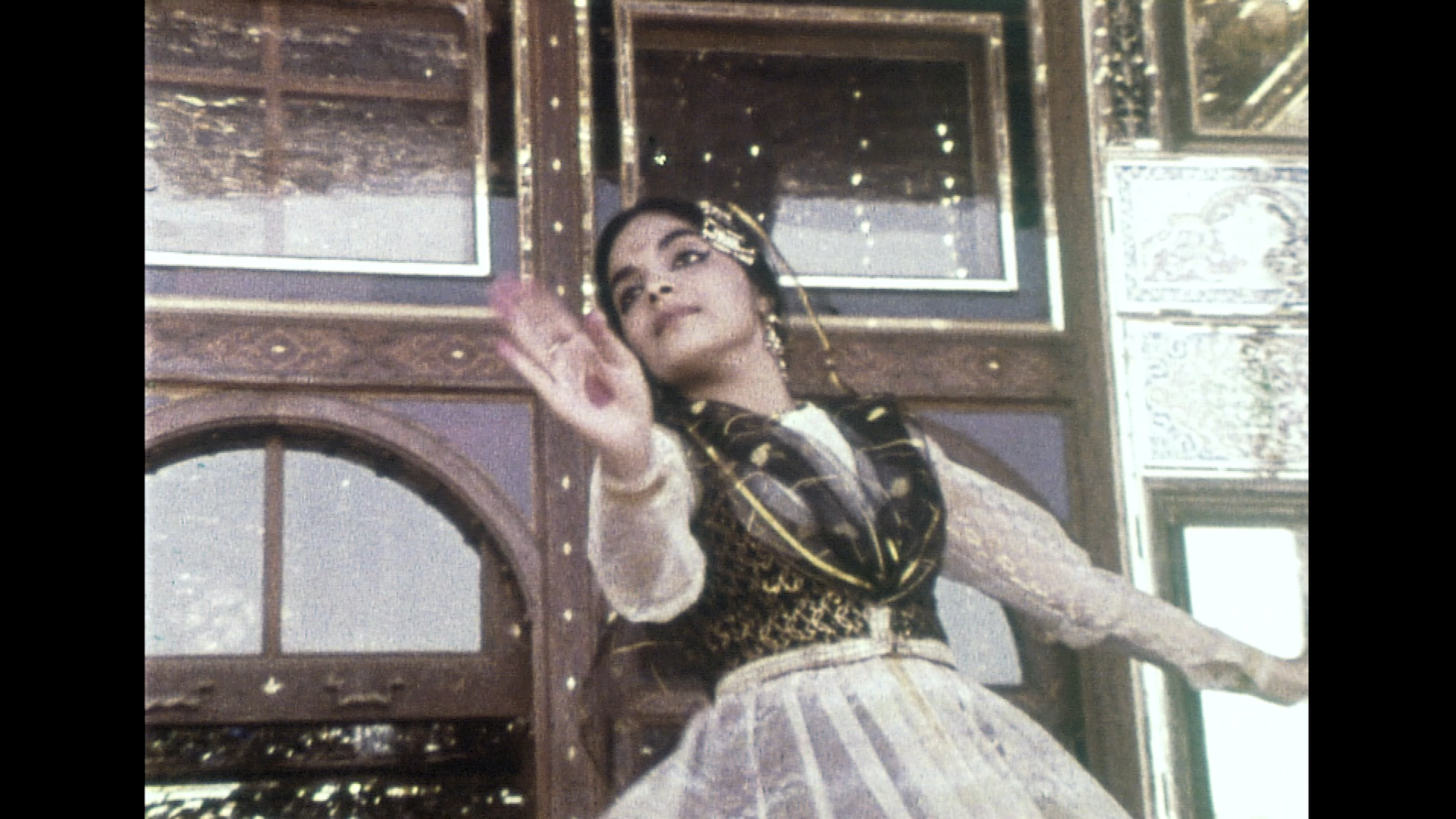 Indian dance in Âli ghapoo